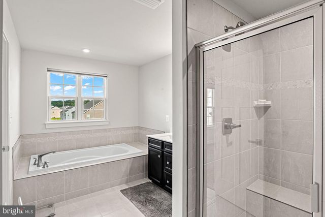 102 TYLER DR, Hanover, PA 17331