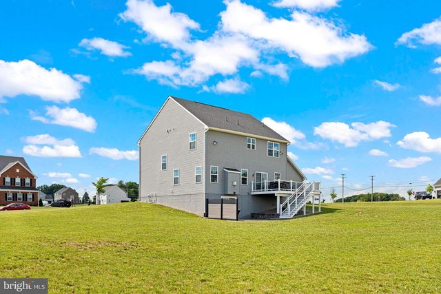 102 TYLER DR, Hanover, PA 17331