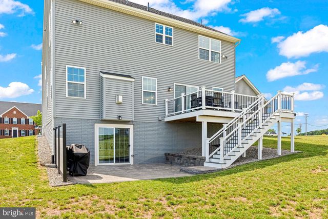 102 TYLER DR, Hanover, PA 17331