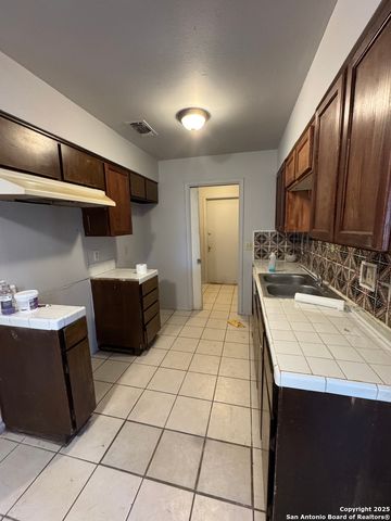 9131 Port Hudson, San Antonio, TX 78245