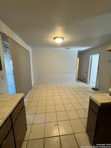 9131 Port Hudson, San Antonio, TX 78245