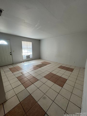 9131 Port Hudson, San Antonio, TX 78245