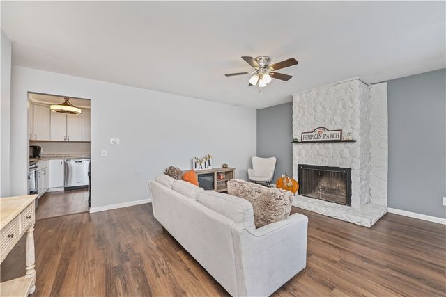 17 Overlook Drive, Parma, NY 14468