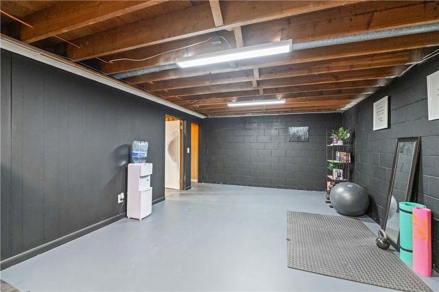 17 Overlook Drive, Parma, NY 14468