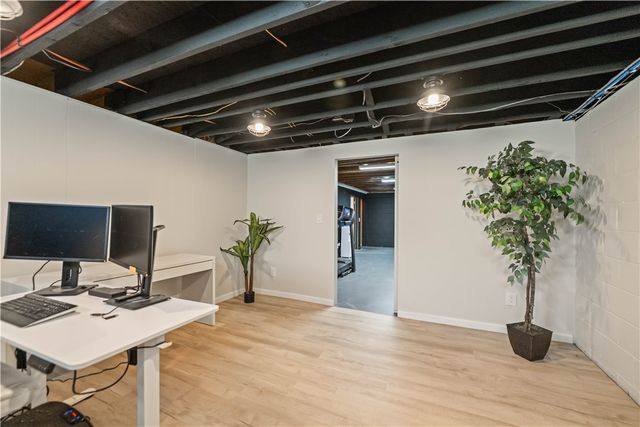 17 Overlook Drive, Parma, NY 14468