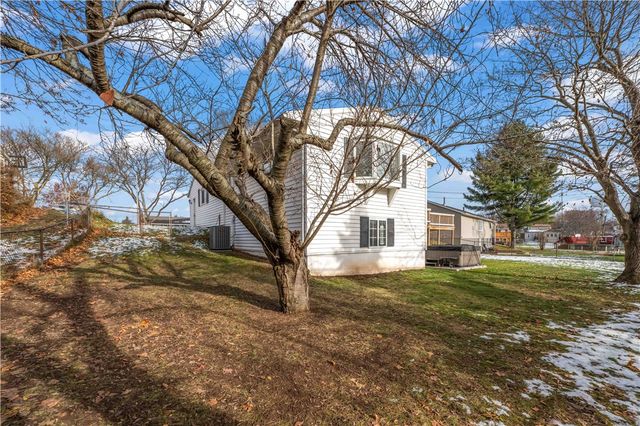 17 Overlook Drive, Parma, NY 14468