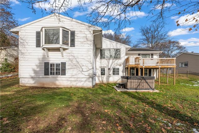 17 Overlook Drive, Parma, NY 14468