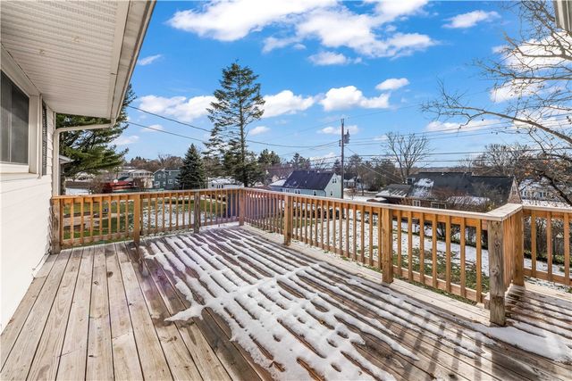 17 Overlook Drive, Parma, NY 14468