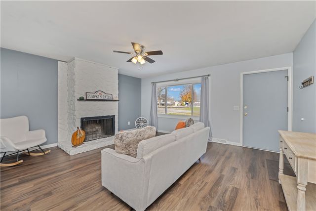 17 Overlook Drive, Parma, NY 14468