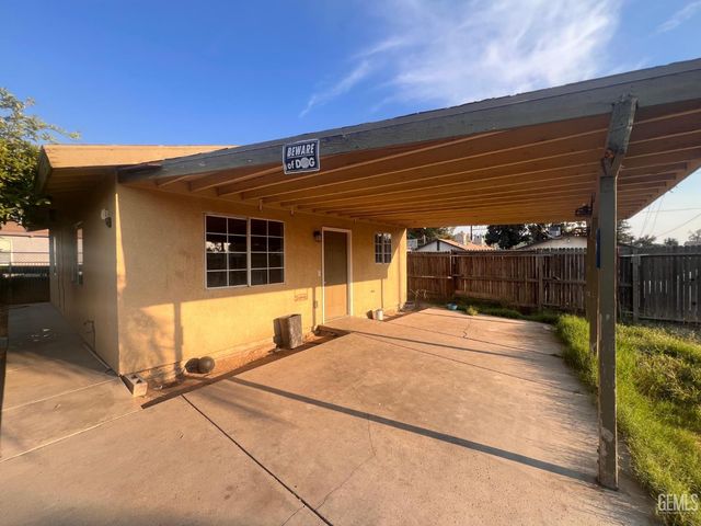 931 Knotts Street, Bakersfield, CA 93305