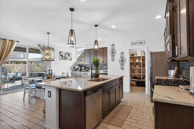 12724 N Watkins Avenue, Marana, AZ 85653