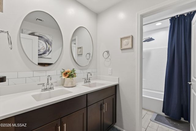 12724 N Watkins Avenue, Marana, AZ 85653