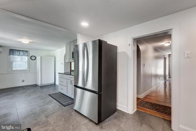 17 YORK ST, Taneytown, MD 21787