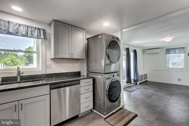 17 YORK ST, Taneytown, MD 21787