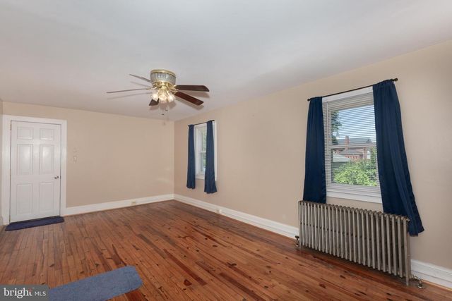 17 YORK ST, Taneytown, MD 21787