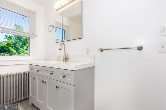 17 YORK ST, Taneytown, MD 21787