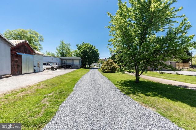17 YORK ST, Taneytown, MD 21787
