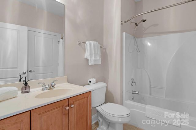 3038 Bellasera Way, Matthews, NC 28105