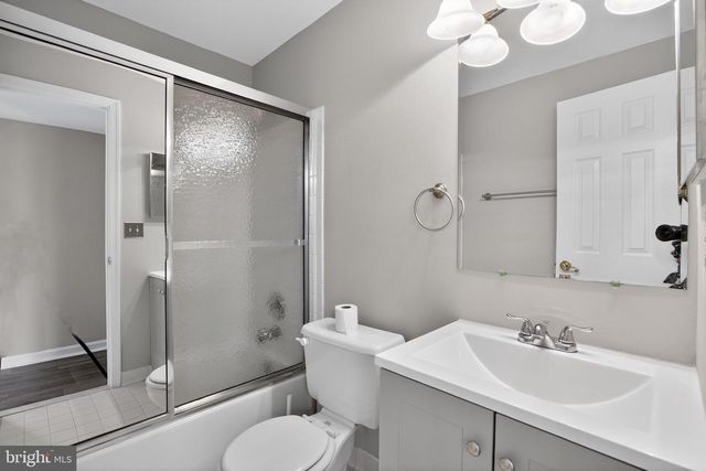 5828 RUXTON DR, Woodbridge, VA 22193