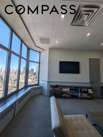 500 W 43rd St Apt 28D, New York City, NY 10036