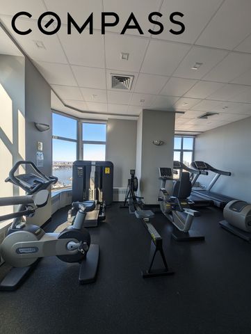 500 W 43rd St Apt 28D, New York City, NY 10036