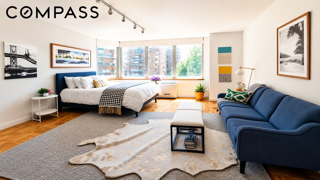 500 W 43rd St Apt 28D, New York City, NY 10036