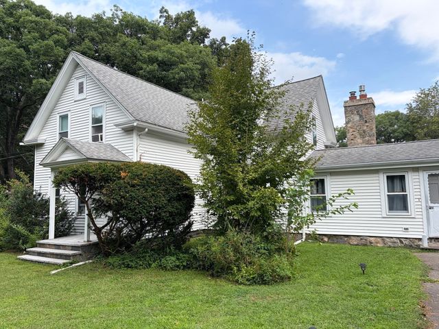 414 Central Street, Holliston, MA 01746