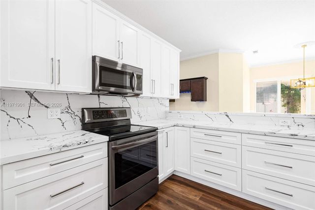 14756 NW 88th Ave, Miami Lakes, FL 33018