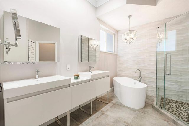 14756 NW 88th Ave, Miami Lakes, FL 33018