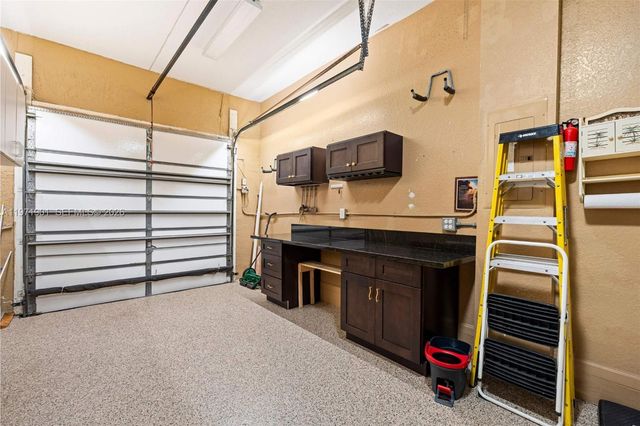 14756 NW 88th Ave, Miami Lakes, FL 33018