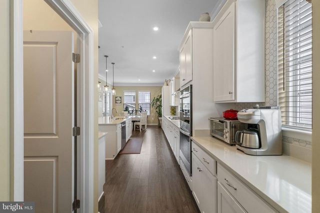 5720 HAWK RIDGE RD, Frederick, MD 21704