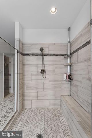 5720 HAWK RIDGE RD, Frederick, MD 21704