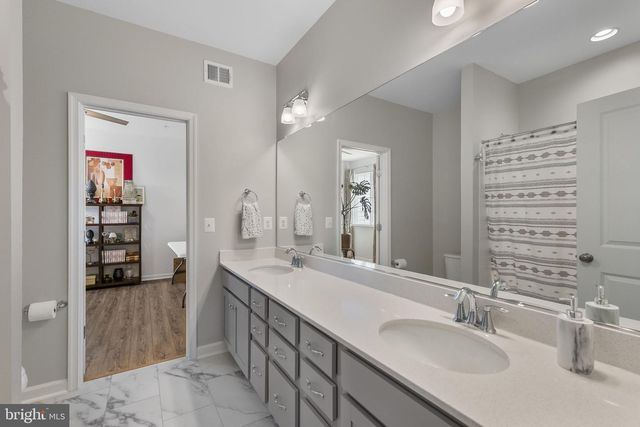 5720 HAWK RIDGE RD, Frederick, MD 21704