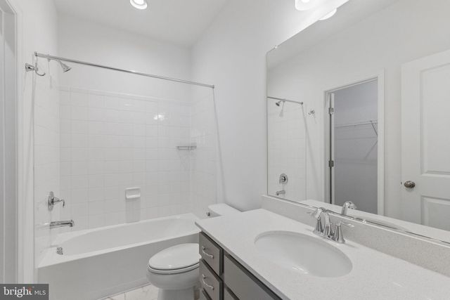 5720 HAWK RIDGE RD, Frederick, MD 21704