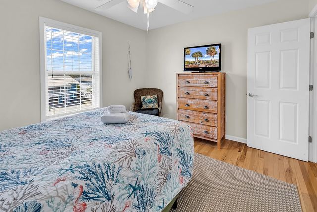 969 S Waccamaw Dr., Garden City Beach, SC 29576