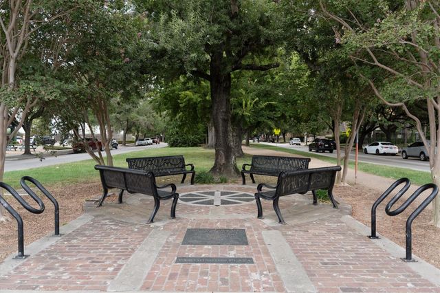 609 Allston Street, Houston, TX 77007