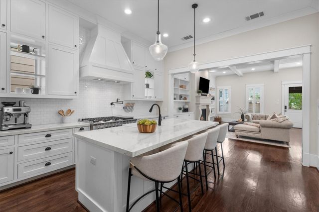 609 Allston Street, Houston, TX 77007