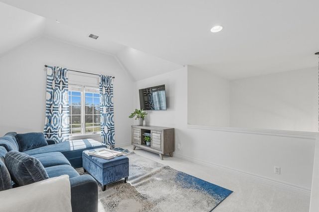 109 N Chelmsford Ct, Wichita, KS 67230