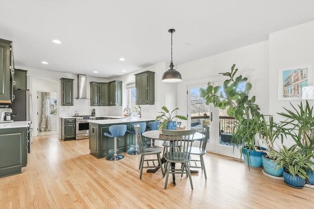 109 N Chelmsford Ct, Wichita, KS 67230