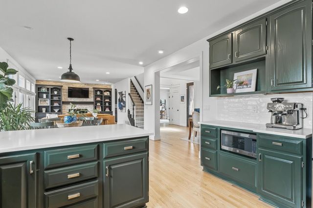 109 N Chelmsford Ct, Wichita, KS 67230