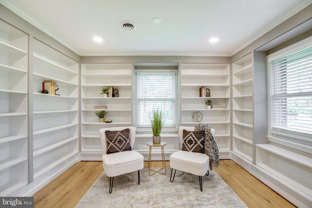 15027 BRADDOCK RD, Centreville, VA 20120