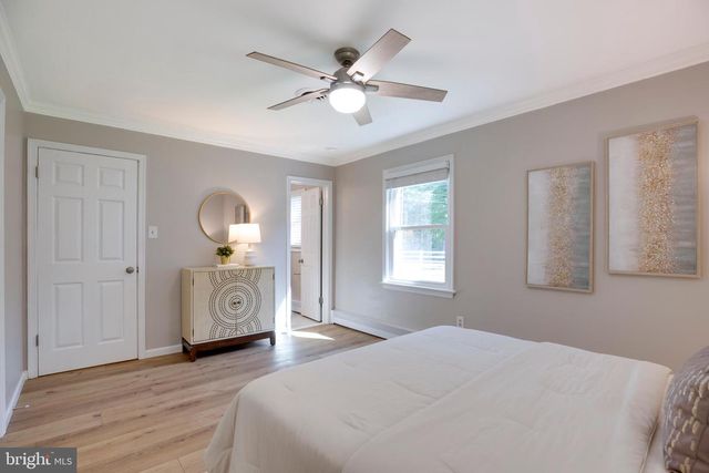 15027 BRADDOCK RD, Centreville, VA 20120