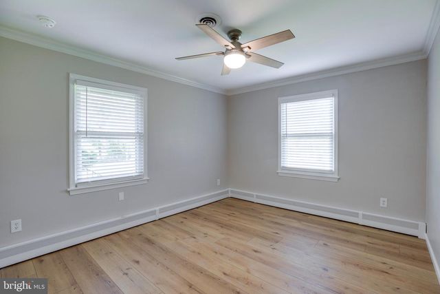 15027 BRADDOCK RD, Centreville, VA 20120