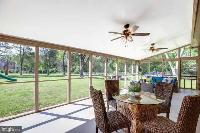 15027 BRADDOCK RD, Centreville, VA 20120
