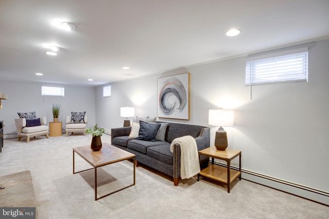 15027 BRADDOCK RD, Centreville, VA 20120