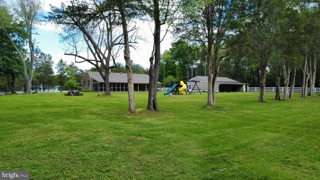 15027 BRADDOCK RD, Centreville, VA 20120