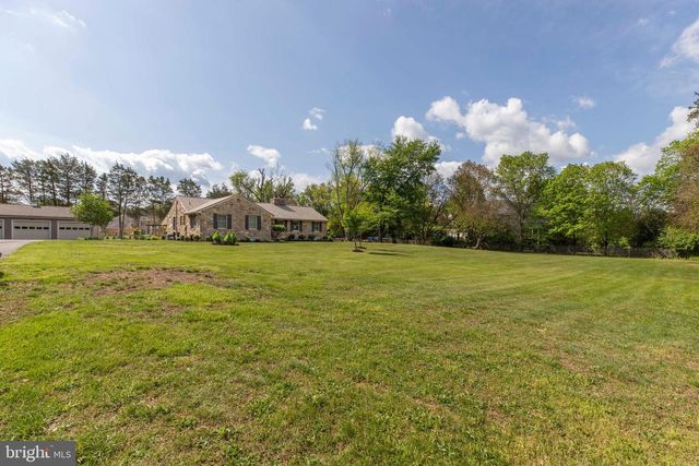 15027 BRADDOCK RD, Centreville, VA 20120