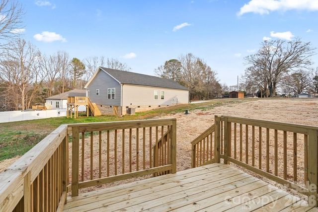 110 Wyoming Drive NW, Concord, NC 28027