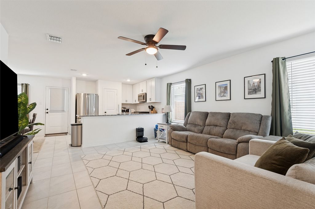 11839 Marcellus Way, Justin, TX 76247 — photo 4
