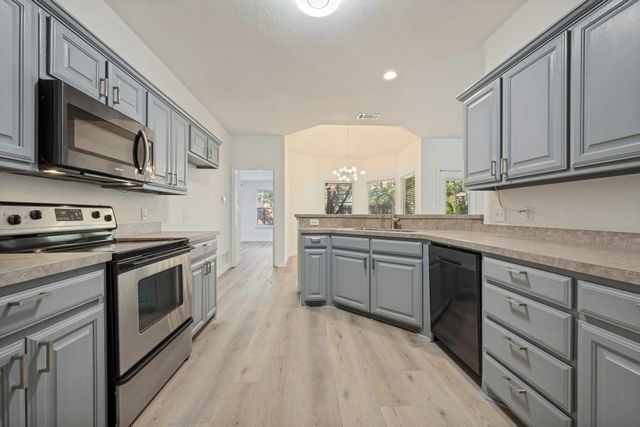 2104 Leslie Street, Denton, TX 76205